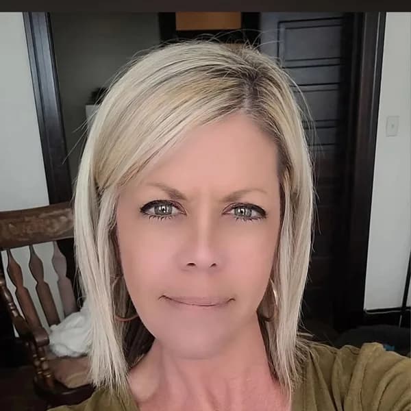 Carrie Jones